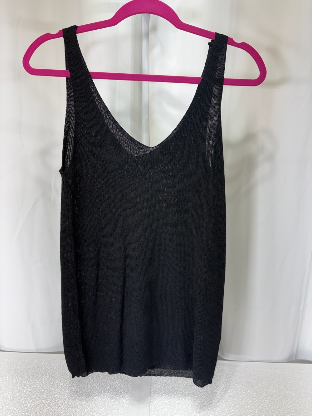 Tahari Black V-Neck Knit Tank 4217